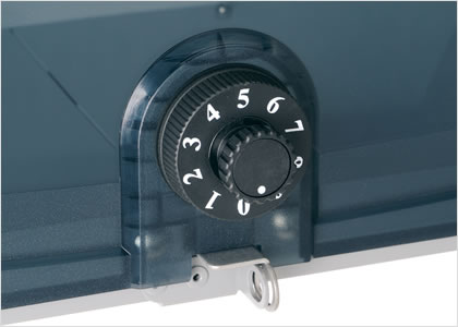 ダイヤル錠（防犯タイプ）付き把手 防犯性に配慮したダイヤル錠（防犯タイプ）を装備しています。 三協アルミ　モダン　おしゃれ　エクステリア　愛知・名古屋の外構専門店パートナーホームのエクステリア　製品一覧　ポスト　SON型　|パートナーホーム