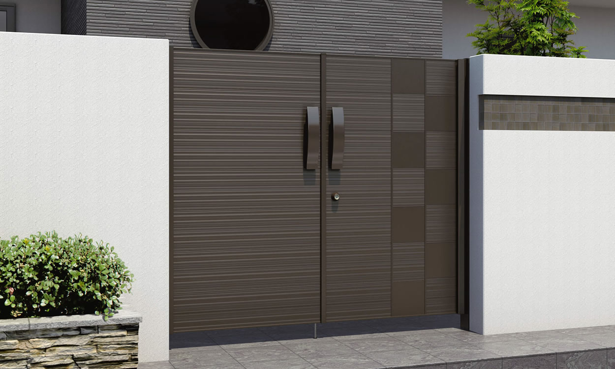 三協アルミ　門扉　モダン　おしゃれ　エクステリア　愛知・名古屋の外構専門店パートナーホームのエクステリア　製品一覧　形材門扉　リフレア　2型　　2型 ダークブロンズ／A＋B／0814／すき間ガード（吊元側）|パートナーホーム