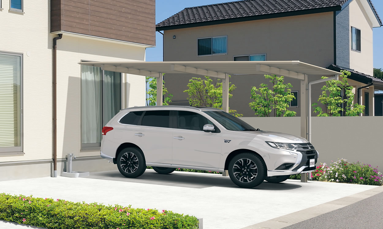 三協アルミ　カーポート　モダン　おしゃれ　エクステリア　愛知・名古屋の外構専門店パートナーホームのエクステリア　製品一覧　スカイリード　基本（1台用）タイプ 耐積雪量30cm仕様／形材屋根枠／アーバングレー（UC）／基本タイプ／5028／H23／ポリカーボネート板（かすみ調）：かすみ（SI）|パートナーホーム