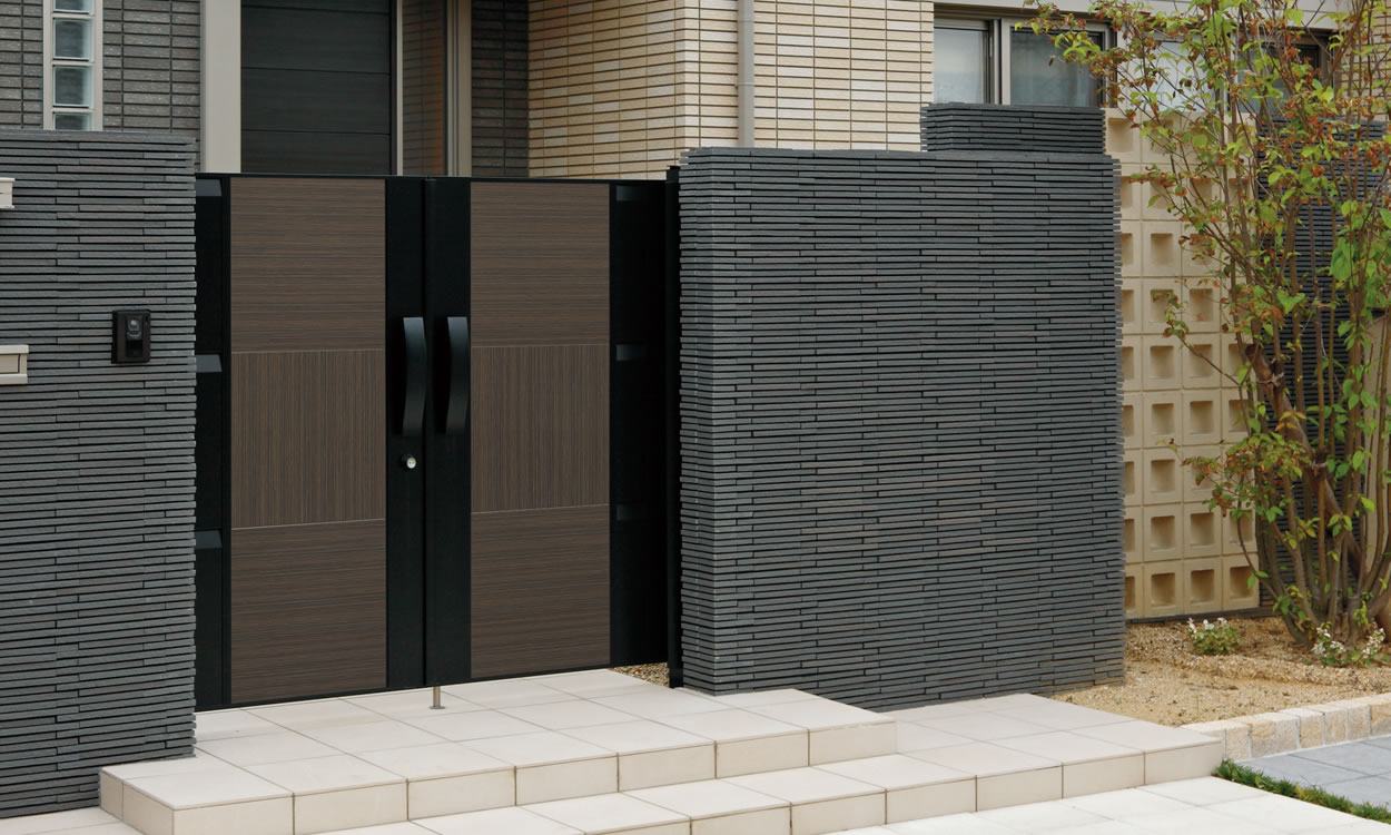 3型 HGK（ビターグレイン・ブラック）／0814　三協アルミ　門扉　モダン　おしゃれ　エクステリア　愛知・名古屋の外構専門店パートナーホームのエクステリア　製品一覧　形材門扉　J.モダン　|パートナーホーム