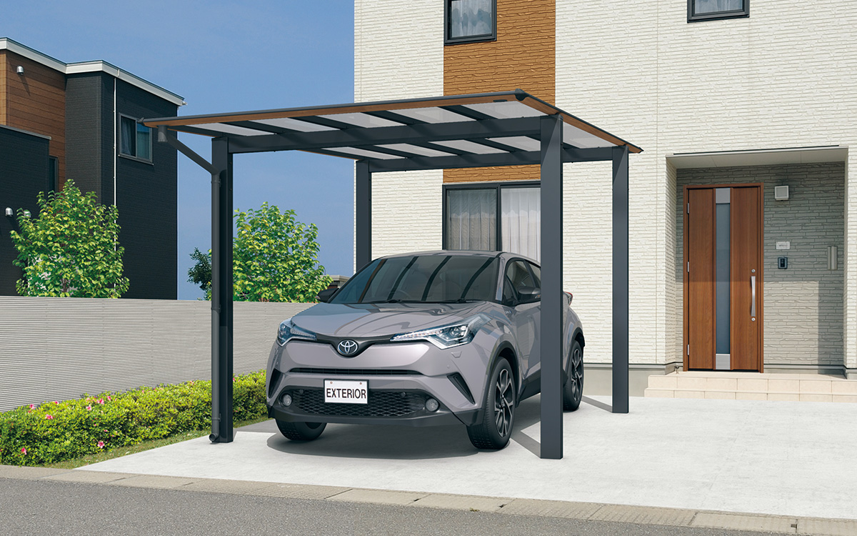 三協アルミ　カーポート　モダン　おしゃれ　エクステリア　愛知・名古屋の外構専門店パートナーホームのエクステリア　製品一覧　スカイリード　基本（1台用）タイプ 耐積雪量20cm仕様／木調屋根枠／YCK（クラフトチェリー・ブラック）／基本タイプ／5028／H23／ポリカーボネート板（かすみ調）：かすみ（SI）|パートナーホーム