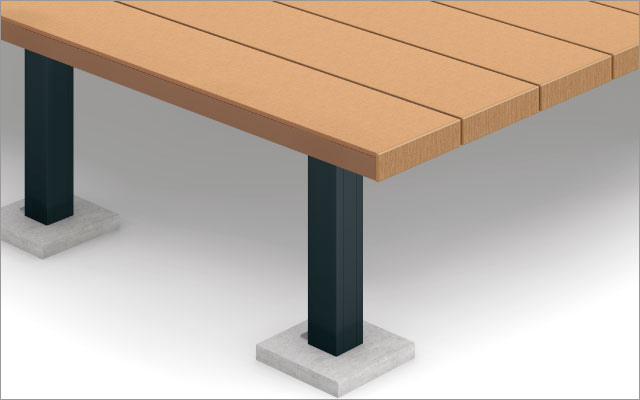 大引き位置 デッキ側面より大引き小口を内側にセットバックさせ、浮遊感を演出します。　キャップ仕様（床板のシルエットが際立つ小口キャップ）　三協アルミ　庭まわり　デッキ　ガーデンフロア　濡縁　モダン　おしゃれ　エクステリア　愛知・名古屋の外構専門店パートナーホームのエクステリア　製品一覧　人工木デッキ　ヴィラウッド　|パートナーホーム