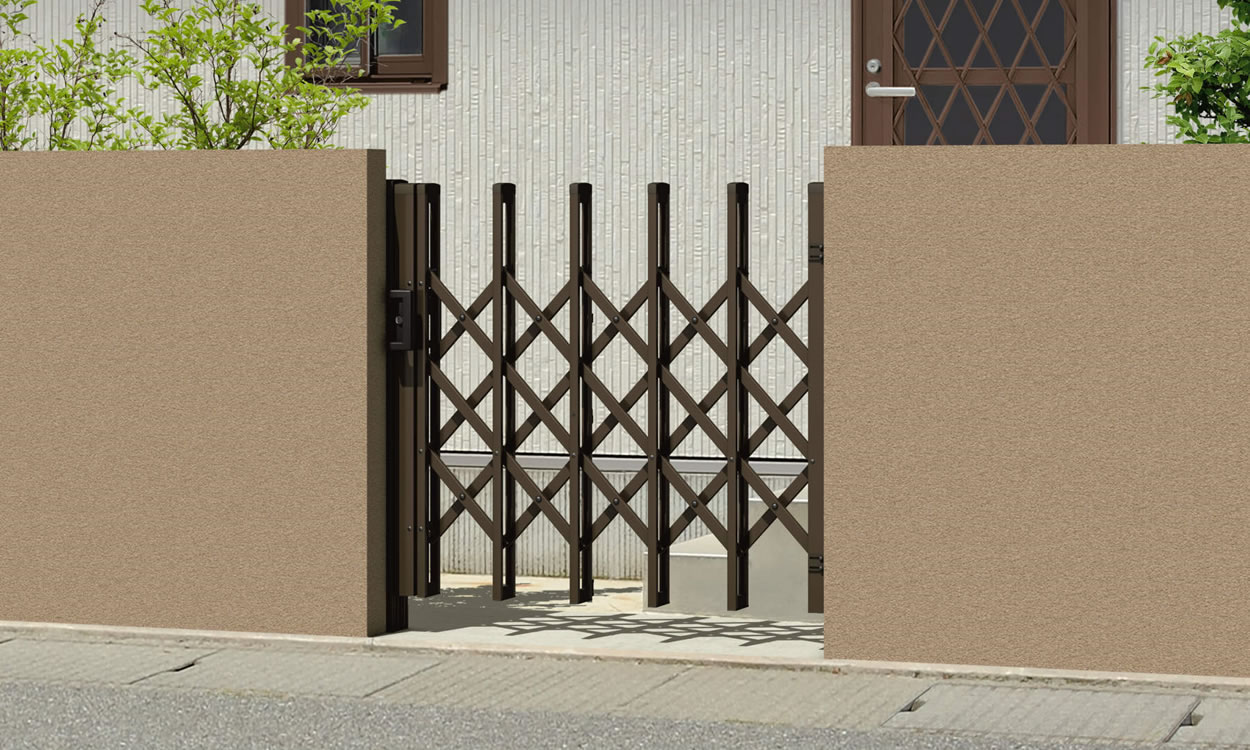 ダークブロンズ／12S／H12　三協アルミ　門まわり　モダン　おしゃれ　エクステリア　愛知・名古屋の外構専門店パートナーホームのエクステリア　製品一覧　伸縮門扉　エアリーナⅡ　ミニタイプ|パートナーホーム