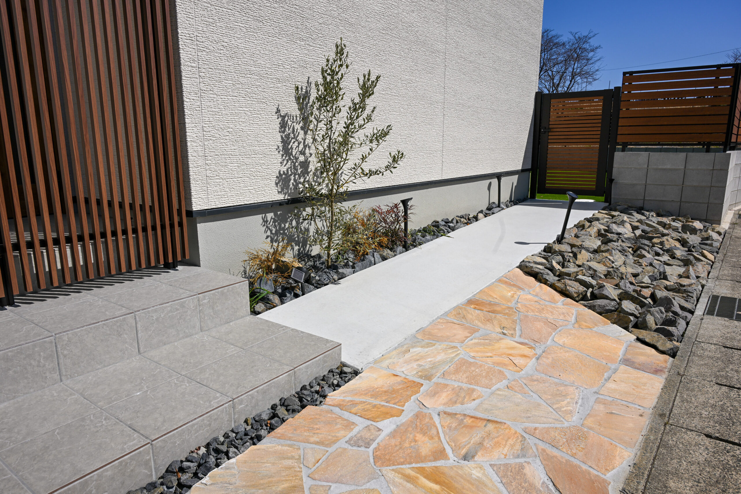 外構工事　生活導線　アプローチ　エクステリア　プラン　公開する例|パートナーホーム