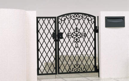 1型　親子仕様　三協アルミ　門まわり　モダン　おしゃれ　エクステリア　愛知・名古屋の外構専門店パートナーホームのエクステリア　製品一覧　鋳物門扉　ファンセル|パートナーホーム
