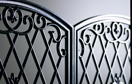 1型　三協アルミ　門まわり　モダン　おしゃれ　エクステリア　愛知・名古屋の外構専門店パートナーホームのエクステリア　製品一覧　鋳物門扉　ファンセル|パートナーホーム