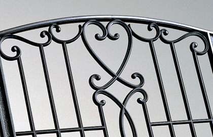 5型　三協アルミ　門まわり　モダン　おしゃれ　エクステリア　愛知・名古屋の外構専門店パートナーホームのエクステリア　製品一覧　鋳物門扉　キャスリート|パートナーホーム