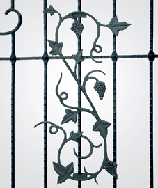 B2型　オーナメント　三協アルミ　門まわり　モダン　おしゃれ　エクステリア　愛知・名古屋の外構専門店パートナーホームのエクステリア　製品一覧　鋳物門扉　プロヴァンス|パートナーホーム