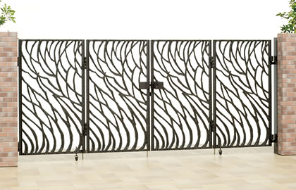 折り扉納まり　三協アルミ　門まわり　モダン　おしゃれ　エクステリア　愛知・名古屋の外構専門店パートナーホームのエクステリア　製品一覧　鋳物門扉　美流（びりゅう）|パートナーホーム