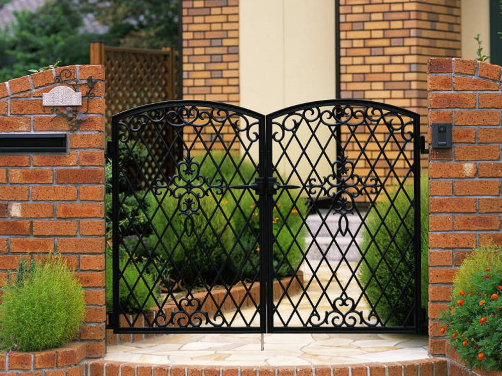 三協アルミ　鋳物門扉　ファンセル【外構エクステリア商品】|サムネイル　三協アルミ　門まわり　モダン　おしゃれ　エクステリア　愛知・名古屋の外構専門店パートナーホームのエクステリア　製品一覧　鋳物門扉　ファンセル|パートナーホーム