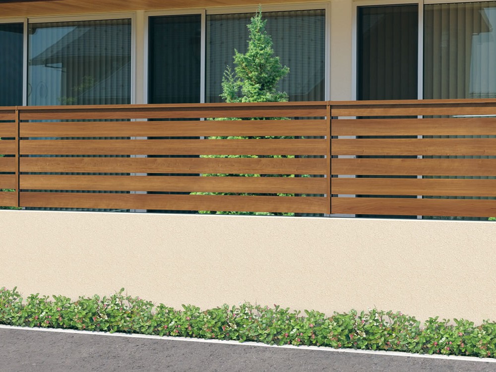 三協アルミ　形材フェンス　フィオーレ【外構エクステリア商品】|サムネイル　三協アルミ　門・フェンスまわり　フェンス・スクリーン　目隠し　モダン　おしゃれ　エクステリア　愛知・名古屋の外構専門店パートナーホームのエクステリア　製品一覧　形材フェンス　フィオーレ　|パートナーホーム