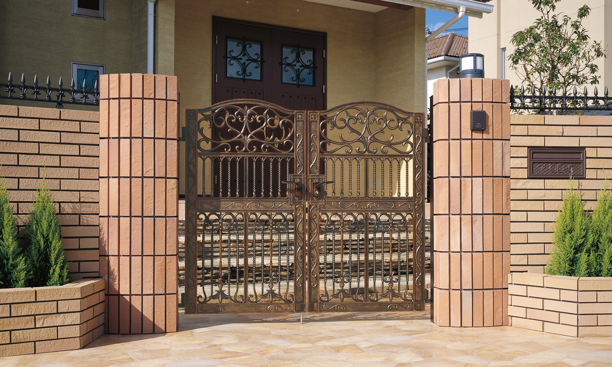 2型 いぶし銅　三協アルミ　門まわり　モダン　おしゃれ　エクステリア　愛知・名古屋の外構専門店パートナーホームのエクステリア　製品一覧　鋳物門扉　エルジェント|パートナーホーム