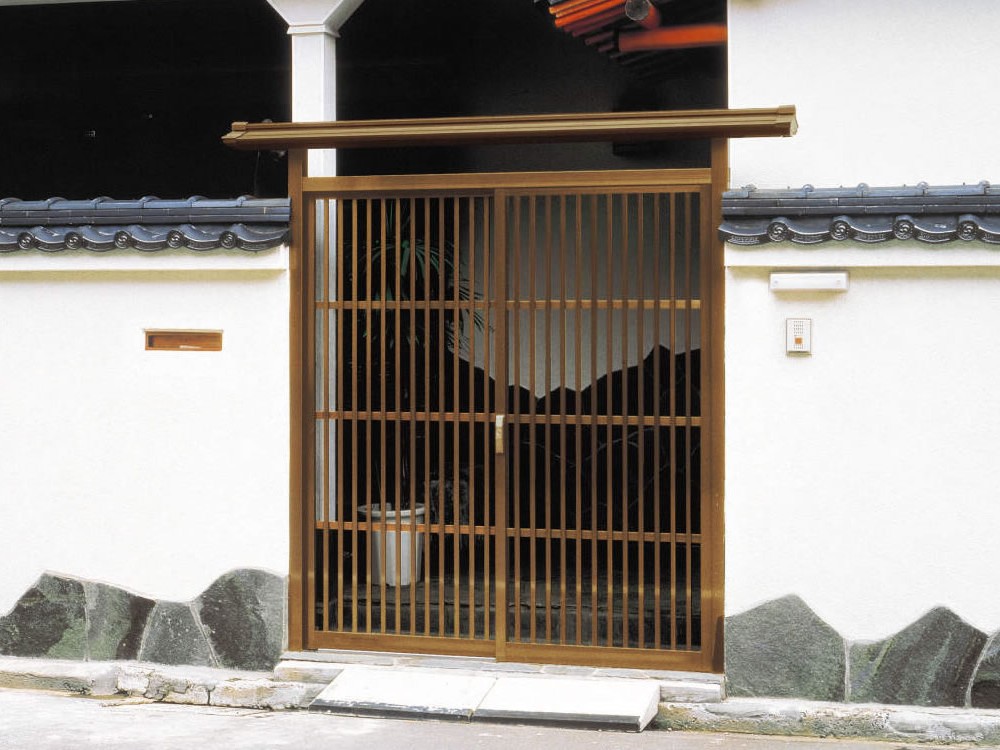 三協アルミ　アルミ門戸　福野【外構エクステリア商品】|サムネイル　三協アルミ　門まわり　モダン　おしゃれ　エクステリア　愛知・名古屋の外構専門店パートナーホームのエクステリア　製品一覧　鋳物門扉　アルミ門戸　福野|パートナーホーム