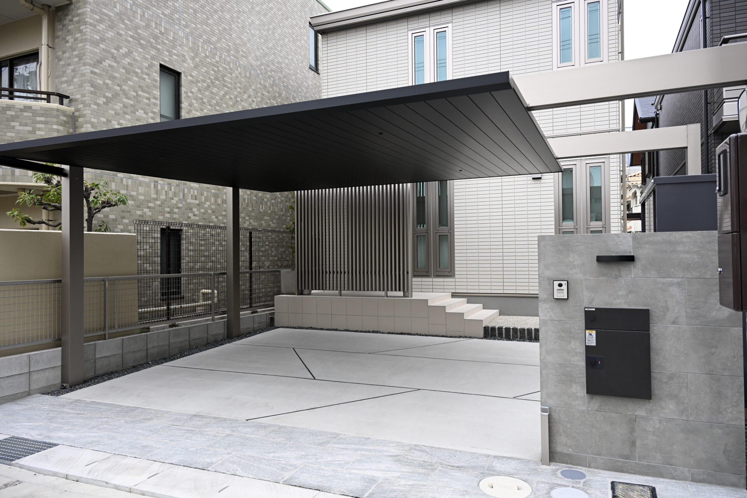 FⅡ　エフツー　カーポート　三協アルミ　モダン　おしゃれ　水平　梁延長|パートナーホーム