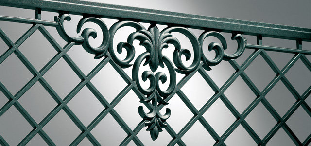 1型　三協アルミ　門・フェンスまわり　フェンス・スクリーン　目隠し　モダン　おしゃれ　エクステリア　愛知・名古屋の外構専門店パートナーホームのエクステリア　製品一覧　鋳物フェンス　ラビロス　|パートナーホーム