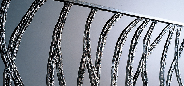 1型　三協アルミ　門・フェンスまわり　フェンス・スクリーン　目隠し　モダン　おしゃれ　エクステリア　愛知・名古屋の外構専門店パートナーホームのエクステリア　製品一覧　鋳物フェンス　美流（びりゅう）|パートナーホーム