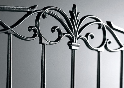 8型　三協アルミ　門・フェンスまわり　フェンス・スクリーン　目隠し　モダン　おしゃれ　エクステリア　愛知・名古屋の外構専門店パートナーホームのエクステリア　製品一覧　鋳物フェンス　ファンセル|パートナーホーム