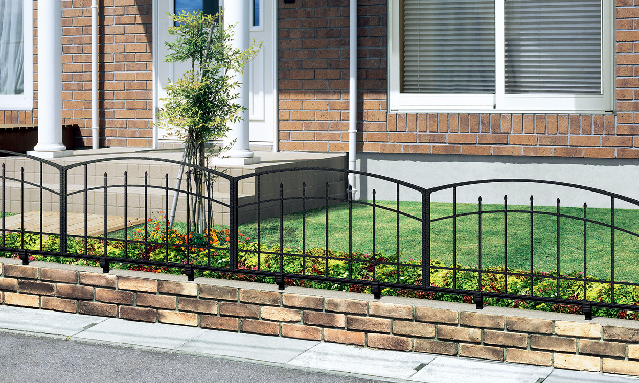 1型　三協アルミ　門・フェンスまわり　フェンス・スクリーン　目隠し　モダン　おしゃれ　エクステリア　愛知・名古屋の外構専門店パートナーホームのエクステリア　製品一覧　鋳物フェンス　プロヴァンス|パートナーホーム