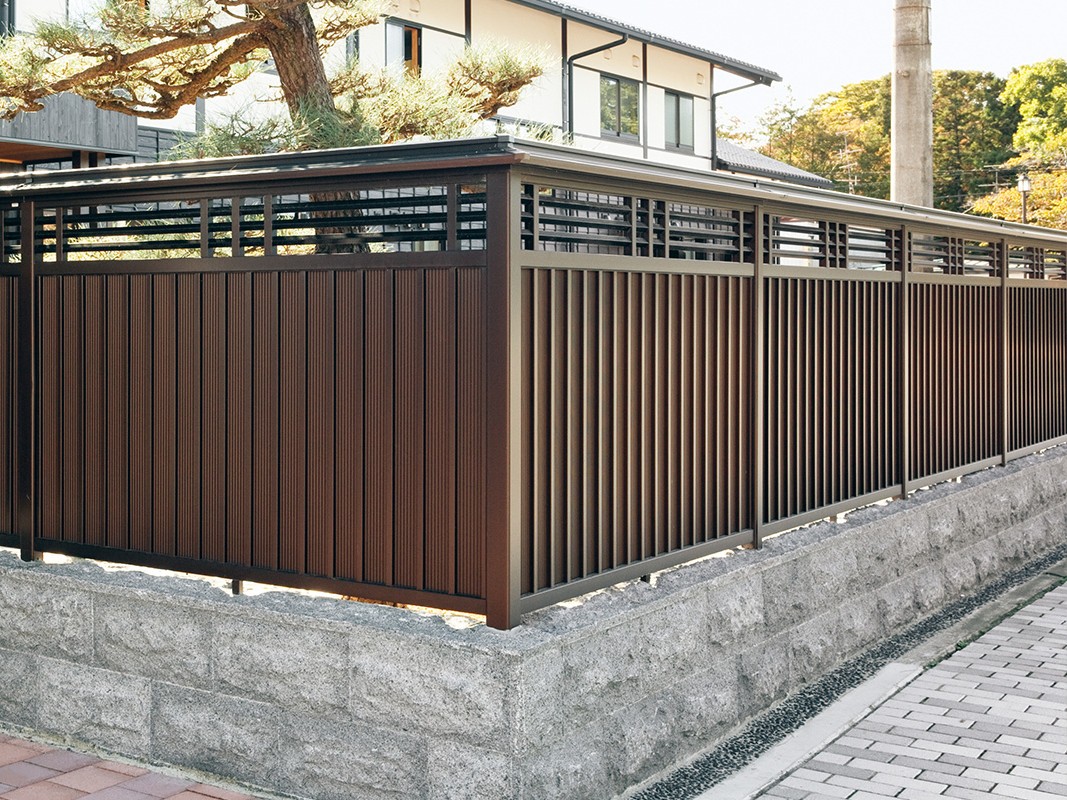 三協アルミ　大和塀・比美【外構エクステリア商品】|サムネイル　三協アルミ　門・フェンスまわり　フェンス・スクリーン　目隠し　モダン　おしゃれ　エクステリア　愛知・名古屋の外構専門店パートナーホームのエクステリア　製品一覧　形材フェンス　大和塀|パートナーホーム