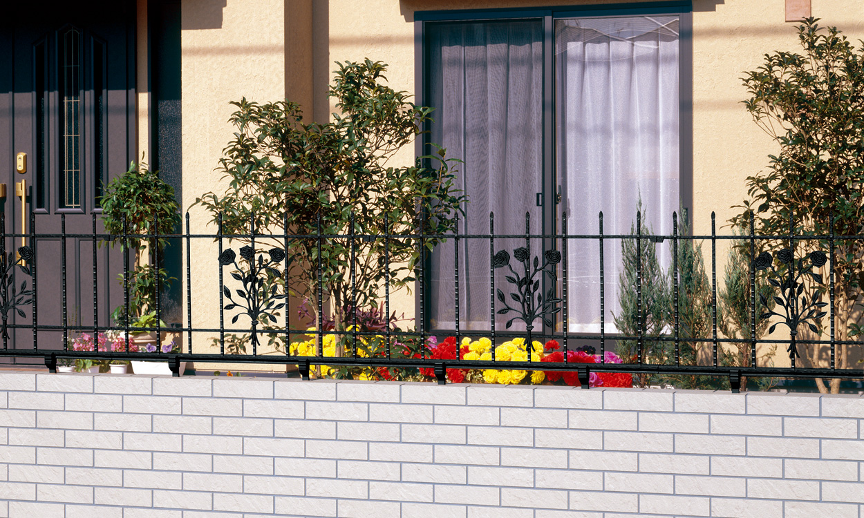 2型 オーナメントB1型　三協アルミ　門・フェンスまわり　フェンス・スクリーン　目隠し　モダン　おしゃれ　エクステリア　愛知・名古屋の外構専門店パートナーホームのエクステリア　製品一覧　鋳物フェンス　プロヴァンス|パートナーホーム