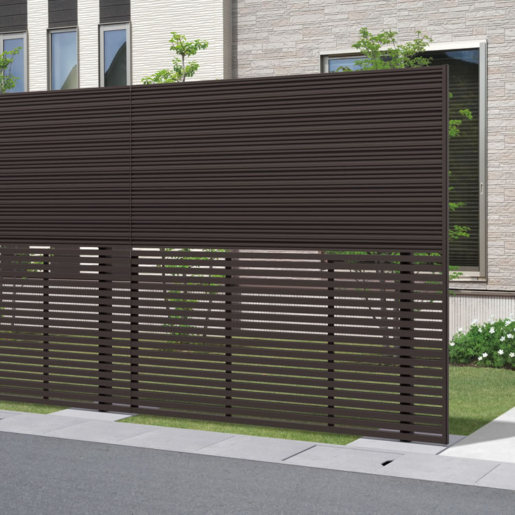 1型＋3型 ダークブロンズ／上：1型／2010／下：3型／2010　三協アルミ　門・フェンスまわり　フェンス・スクリーン　目隠し　モダン　おしゃれ　エクステリア　愛知・名古屋の外構専門店パートナーホームのエクステリア　製品一覧　ガーデンスクリーン　ベルサード|パートナーホーム