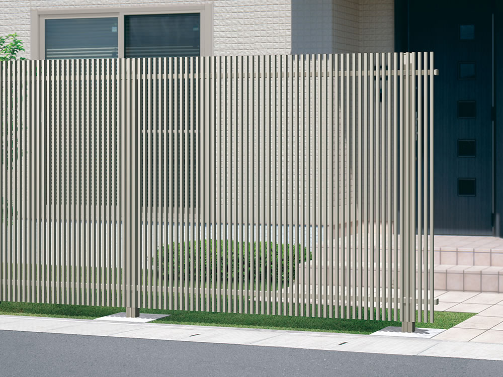 2型 アーバングレー（UC）／フリー支柱タイプ／2018　三協アルミ　門・フェンスまわり　フェンス・スクリーン　目隠し　モダン　おしゃれ　エクステリア　愛知・名古屋の外構専門店パートナーホームのエクステリア　製品一覧　ガーデンスクリーン　エルファード片面タイプ|パートナーホーム