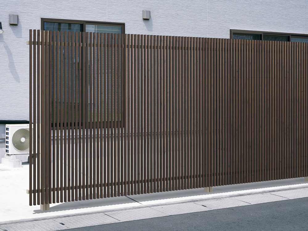 M2型 FAU（トラッドオーク・アーバングレー）／フリー支柱タイプ／2018　三協アルミ　門・フェンスまわり　フェンス・スクリーン　目隠し　モダン　おしゃれ　エクステリア　愛知・名古屋の外構専門店パートナーホームのエクステリア　製品一覧　ガーデンスクリーン　エルファード片面タイプ|パートナーホーム