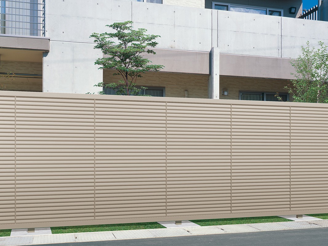 三協アルミ　ニューアイシャノンG【外構エクステリア商品】|サムネイル　三協アルミ　門・フェンスまわり　フェンス・スクリーン　目隠し　モダン　おしゃれ　エクステリア　愛知・名古屋の外構専門店パートナーホームのエクステリア　製品一覧　形材フェンス　ニューアイシャノンG 1型|パートナーホーム