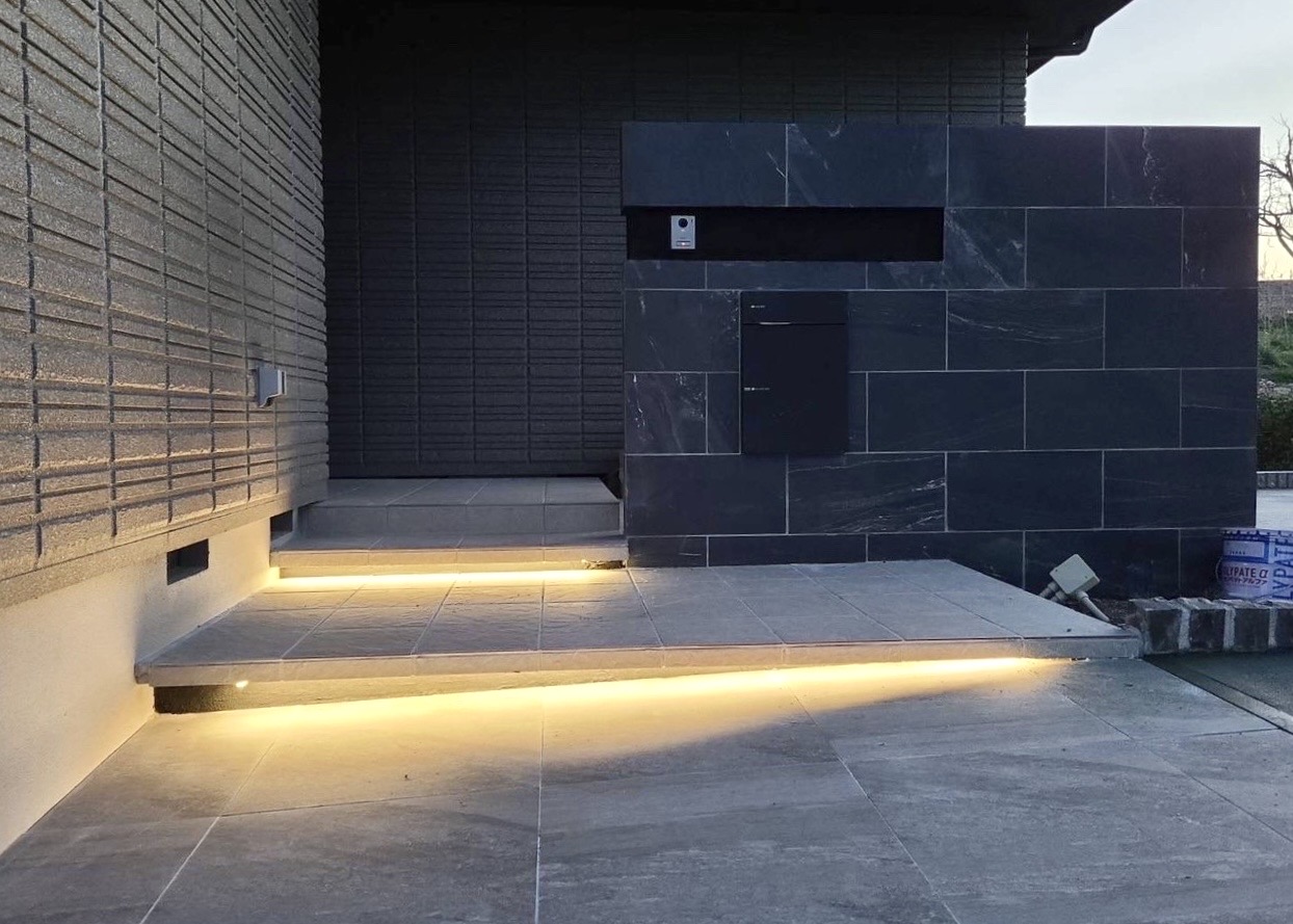 外構工事　エクステリア　アプローチ特集　おしゃれ　　乱張り　愛知・名古屋の外構専門店　パートナーホーム|パートナーホーム