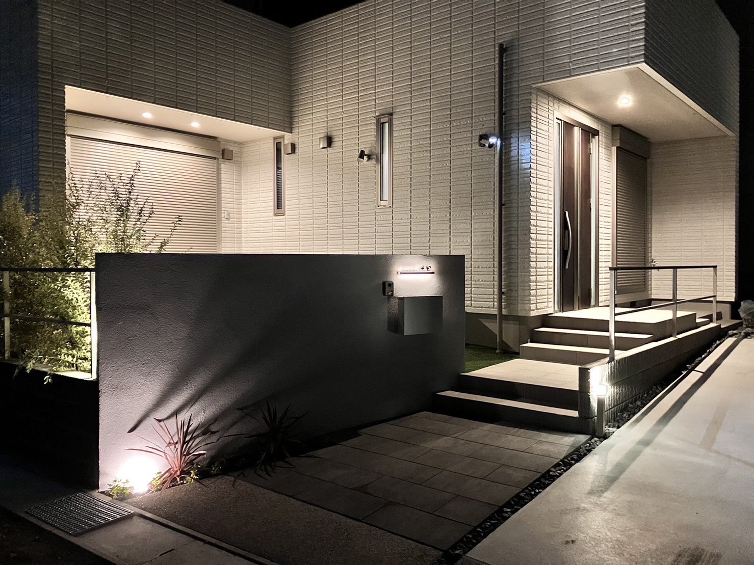 外構工事　エクステリア　アプローチ特集　おしゃれ　乱張り　愛知・名古屋の外構専門店　パートナーホーム|パートナーホーム