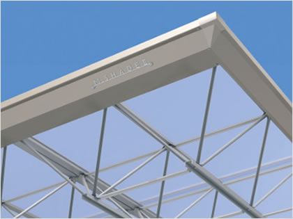 屋根枠 プレートトラスのスタイリッシュなデザインにマッチする、スマートな屋根枠です。　三協アルミ　車庫まわり　カーポート　モダン　おしゃれ　エクステリア　愛知・名古屋の外構専門店パートナーホームのエクステリア　製品一覧　カーポート　M.シェードⅡ　梁置きタイプ|パートナーホーム
