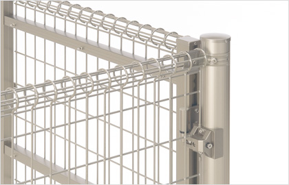 ベースプレート仕様 フェンスとのコーナー納まりが可能です。 三協アルミ　門・フェンスまわり　フェンス・スクリーン　目隠し　モダン　おしゃれ　エクステリア　愛知・名古屋の外構専門店パートナーホームのエクステリア　スチールメッシュ　製品一覧　ユメッシュR型門扉　|パートナーホーム