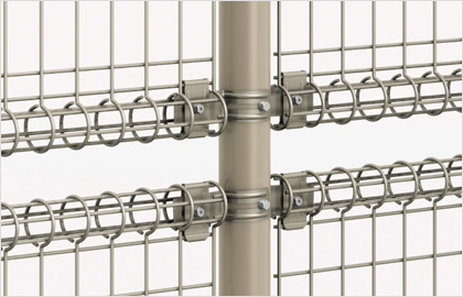 中間連結部　三協アルミ　門・フェンスまわり　フェンス・スクリーン　目隠し　モダン　おしゃれ　エクステリア　愛知・名古屋の外構専門店パートナーホームのエクステリア　製品一覧 スチールメッシュ　ユメッシュR型フェンス|パートナーホーム