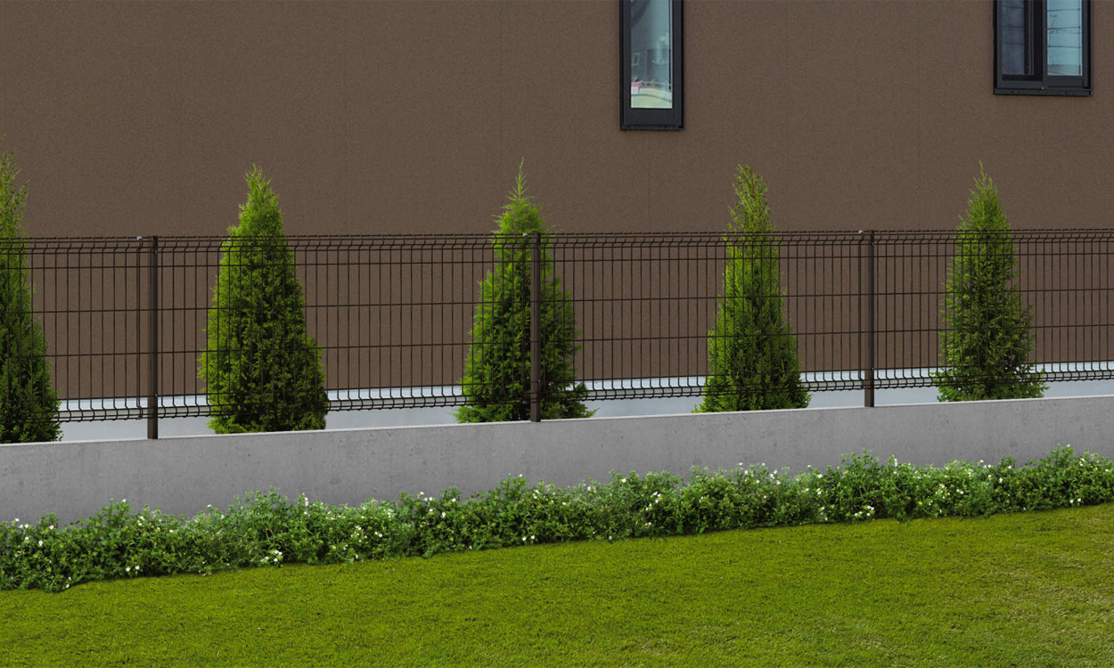 2型 ダークブロンズ／2008　三協アルミ　門・フェンスまわり　フェンス・スクリーン　目隠し　モダン　おしゃれ　エクステリア　愛知・名古屋の外構専門店パートナーホームのエクステリア　製品一覧 スチールメッシュ　ユメッシュE型フェンス|パートナーホーム