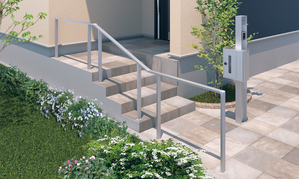 埋め込み支柱 サンシルバー（SLC）／埋め込み支柱　三協アルミ　門・フェンスまわり　目隠し　モダン　おしゃれ　エクステリア　愛知・名古屋の外構専門店パートナーホームのエクステリア　製品一覧　歩行者用補助手すり　ジーエムライン|パートナーホーム