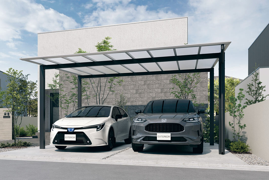 ポリカ屋根のカーポート　おしゃれ　光取り　明るい　外構工事　エクステリア|パートナーホーム