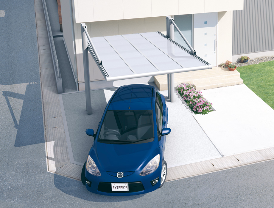 後方支持が、開放感とスムーズな車の出入り&車への乗り降りを実現。　三協アルミ　車庫まわり　カーポート　モダン　おしゃれ　エクステリア　愛知・名古屋の外構専門店パートナーホームのエクステリア　製品一覧　カーポート　フォーグ　|パートナーホーム