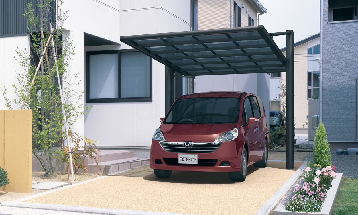 基本タイプ ブラック（KC）／基本タイプ／5027／H23／熱線遮断ポリカーボネート板：ブルースモーク（AO）　三協アルミ　車庫まわり　カーポート　モダン　おしゃれ　エクステリア　愛知・名古屋の外構専門店パートナーホームのエクステリア　製品一覧　カーポート　フォーグ　|パートナーホーム