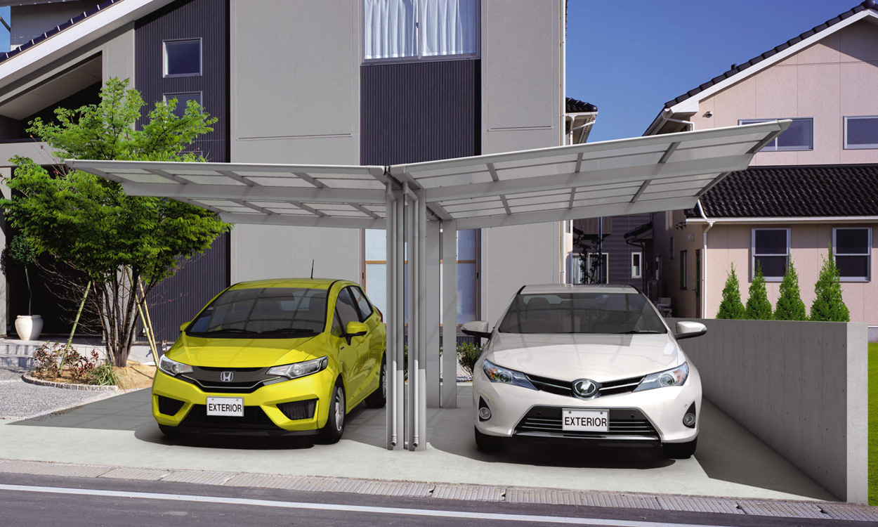 Y合掌タイプ サンシルバー（SLC）／Y合掌タイプ／51（27・27）／H22／ポリカーボネート板（かすみ調）：かすみ（SI）　三協アルミ　車庫まわり　カーポート　モダン　おしゃれ　エクステリア　愛知・名古屋の外構専門店パートナーホームのエクステリア　製品一覧　カーポート　セルフィ|パートナーホーム