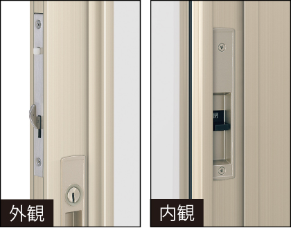 戸先錠 3枚片引き戸には戸先錠付タイプをご用意しています。戸先錠には内外から施解錠できる内外連動式鎌錠を採用しています。 三協アルミ　雨よけ　風よけ　物置　多目的スペース　　玄関まわり　ウォールエクステリア　モダン　おしゃれ　エクステリア　愛知・名古屋の外構専門店パートナーホームのエクステリア　製品一覧　風除室　暖たす|パートナーホーム