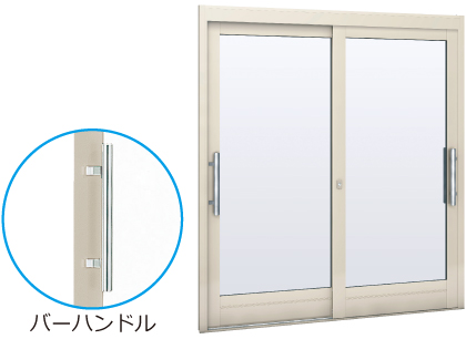 バーハンドル仕様 握りやすさを追及したバーハンドル仕様。重厚感にあふれるデザイン。室内側も同じ仕様になっています。 三協アルミ　雨よけ　風よけ　物置　多目的スペース　　玄関まわり　ウォールエクステリア　モダン　おしゃれ　エクステリア　愛知・名古屋の外構専門店パートナーホームのエクステリア　製品一覧　風除室　暖たす|パートナーホーム